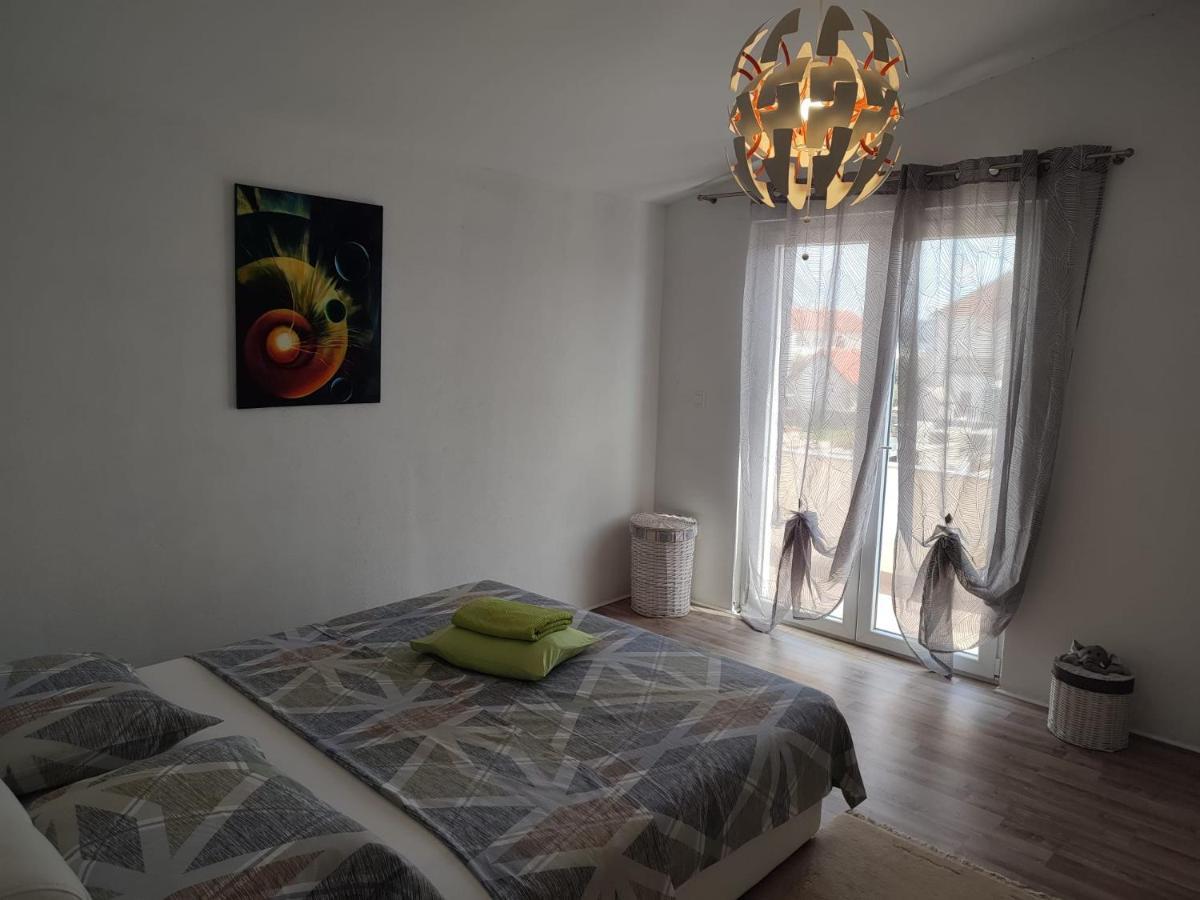 Murtela, 2-Bedroom Apartment Raslina Exterior photo