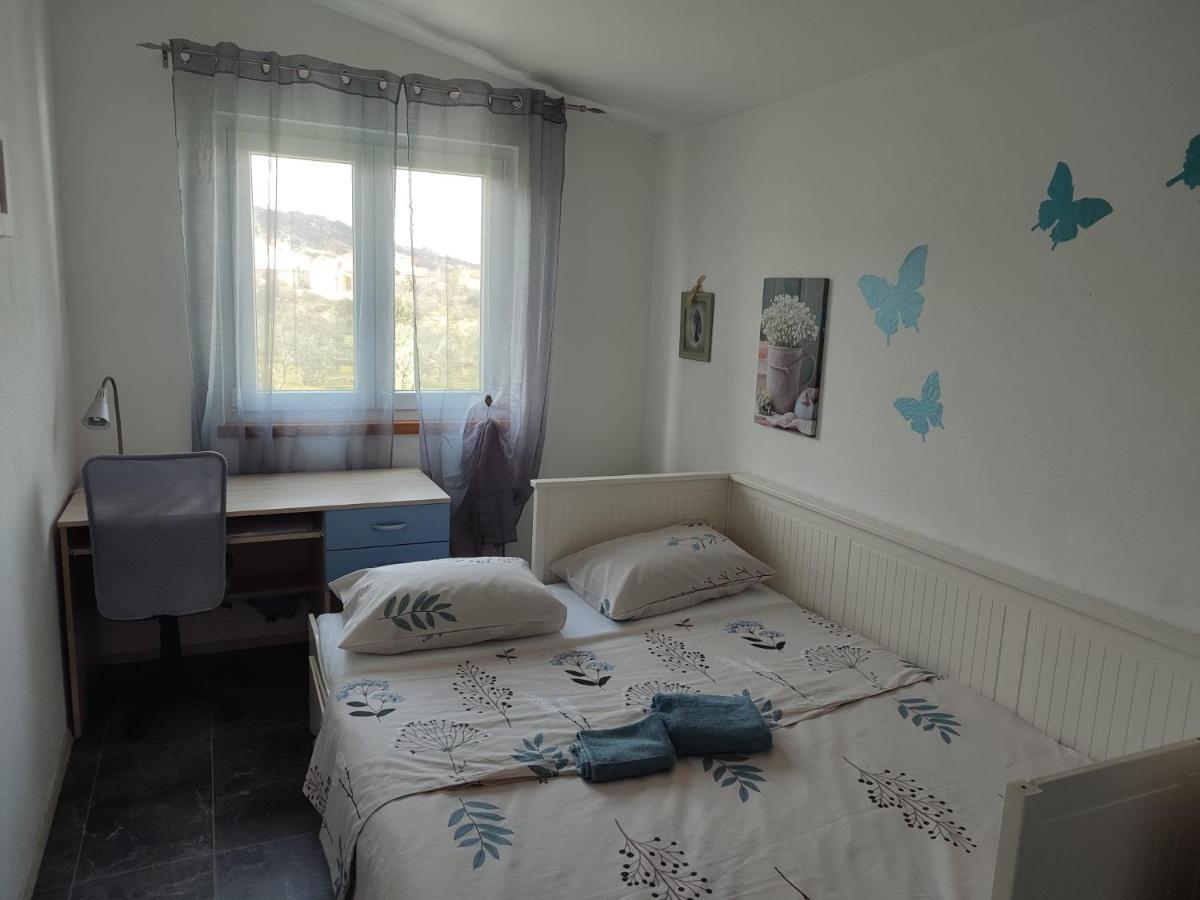 Murtela, 2-Bedroom Apartment Raslina Exterior photo